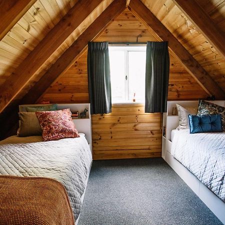 Wurrung B & B - The Cottage Woodend Bagian luar foto