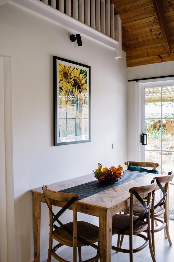 Wurrung B & B - The Cottage Woodend Bagian luar foto